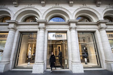 contatti telefonici mostra fendi roma|fendi boutique roma.